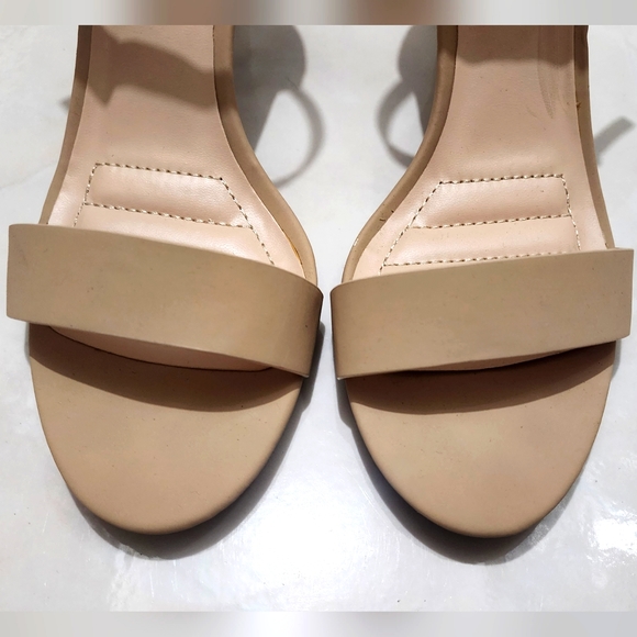 LULU'S Nude Almond Ankle Strap Heels 8 US/ 38 EU - Picture 4 of 6